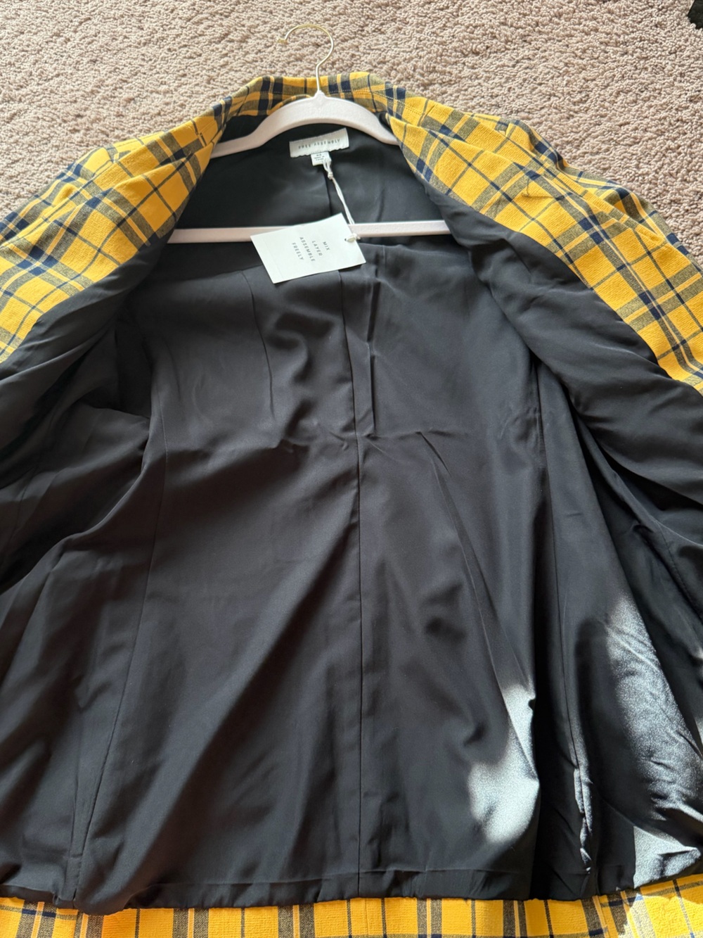 NWT Free Assembly Women's Yellow Plaid Double-Breasted Blazer - Picture 9 of 9